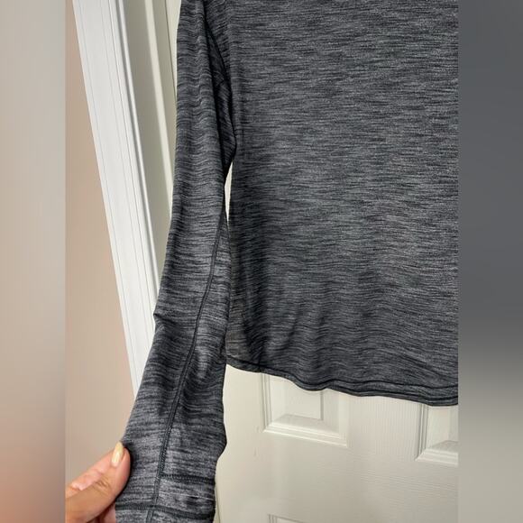Lululemon Lost In Pace Long Sleeve Heather Black Long Sleeve size 8 - Picture 3 of 7